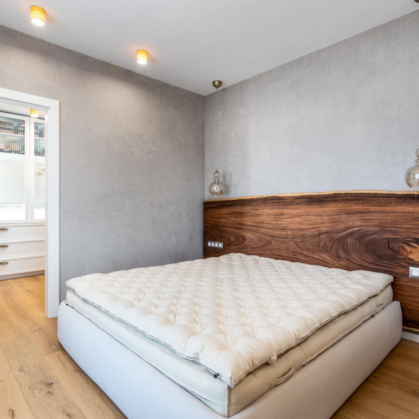 Спалня родители матрак от вълна гръб орех