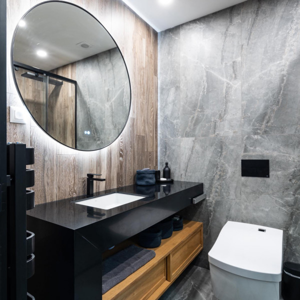 Баня модерен стил черно тъмно